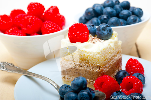 Image of fresh raspberry and blueberry cake