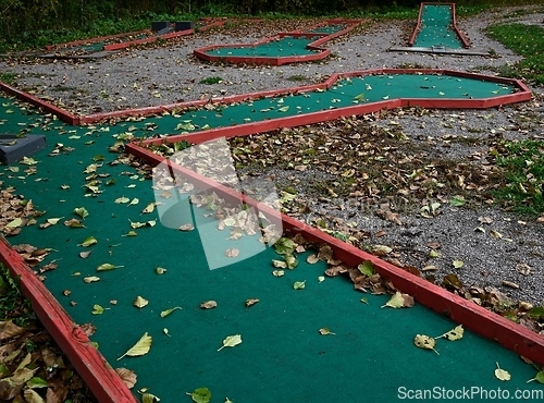 Image of mini golf course in autumn 