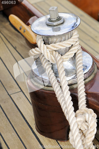 Image of Winch with rope