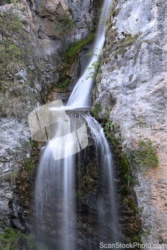 Image of close up of Dalbina waterfall