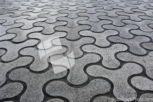 Image of tiles lined with a geometric pattern