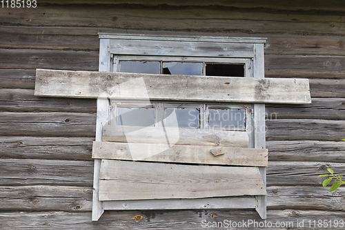 Image of abandoned and unfinished wooden house