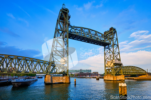 Image of De Hef or Koningshavenbrug railway lift bridge over the Koningshaven in Rotterdam