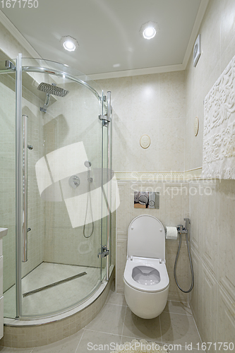 Image of Modern luxury white and chrome bathroom