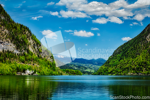 Image of Hallstatter See mountain lake in Austria