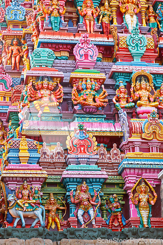 Image of Sculptures on Hindu temple tower