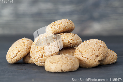 Image of small round biscuit