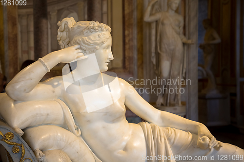 Image of Classical statue of Pauline Bonaparte, made by Antonio Canova