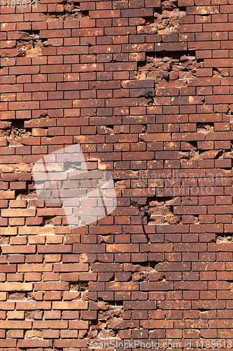 Image of old damaged wall