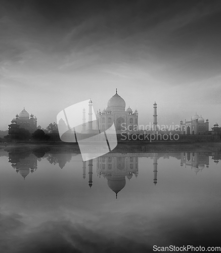 Image of Taj Mahal with reflection, Agra, India