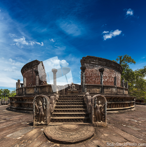 Image of Ancient Vatadage (Buddhist stupa)