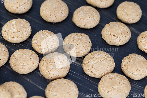 Image of round biscuit