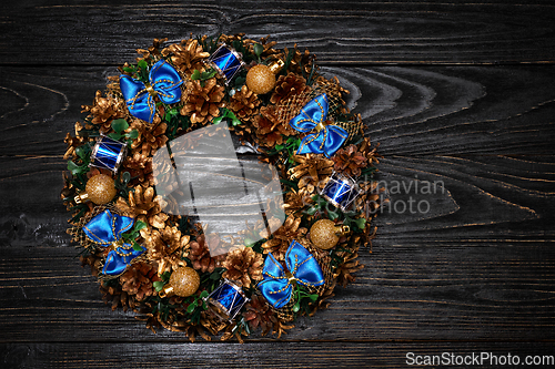 Image of Christmas wreath top view