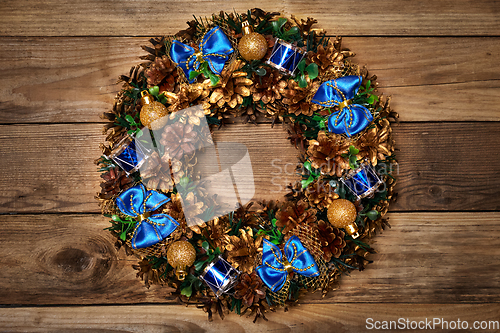 Image of Christmas wreath top view