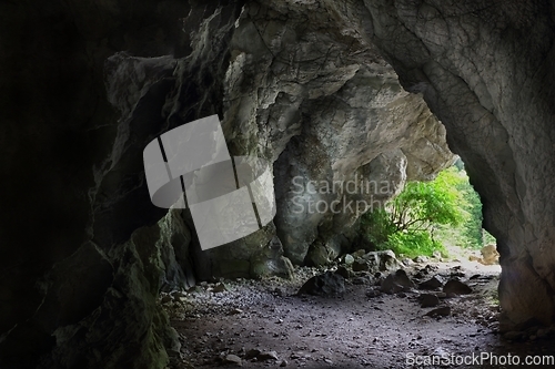 Image of A Jaskinia Oblazkowa cave in Poland