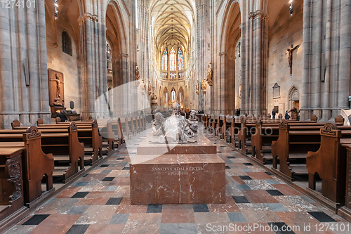 Image of interior of Vitus Cathedral, Czech Republic