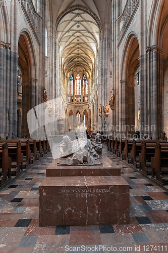 Image of interior of Vitus Cathedral, Czech Republic