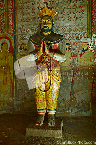 Image of Ancient king image in Dambulla Rock Temple caves, Sri Lanka