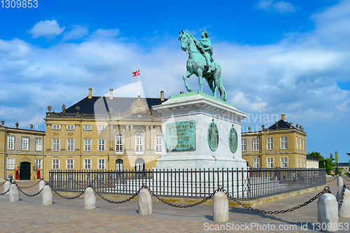 Image of Equestrian statue of Frederik, Copenhagen