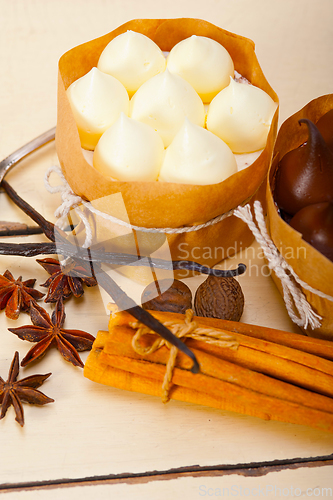 Image of chocolate vanilla and spices cream cake dessert