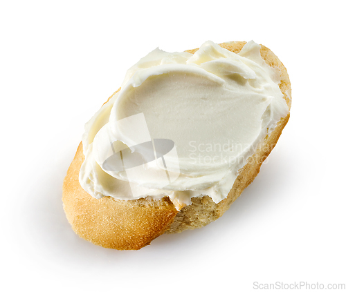 Image of slice of baguette with cream cheese