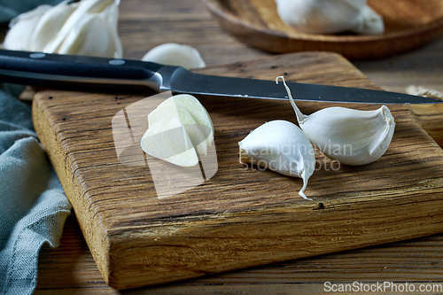 Image of fresh raw sliced garlic