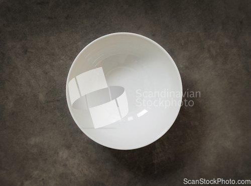 Image of empty white bowl