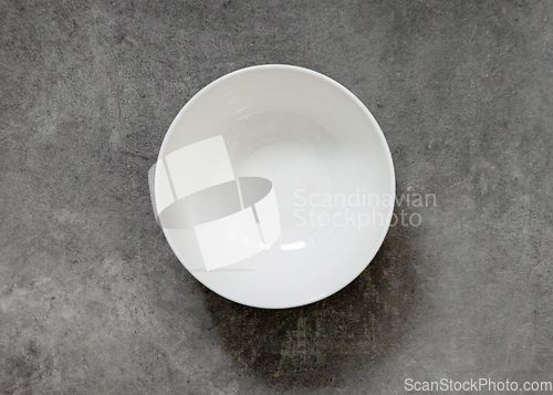 Image of empty white bowl