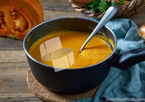 Image of pumpkin and carrot puree