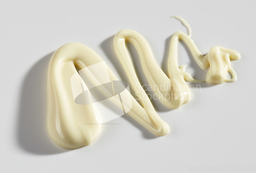 Image of melted white chocolate