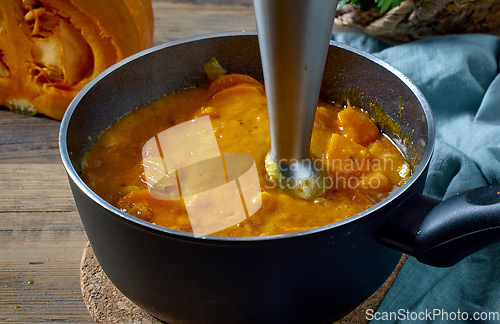 Image of process of mixing stewed vegetables