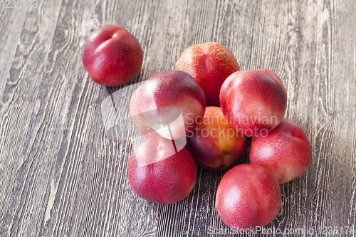 Image of ripe red peaches