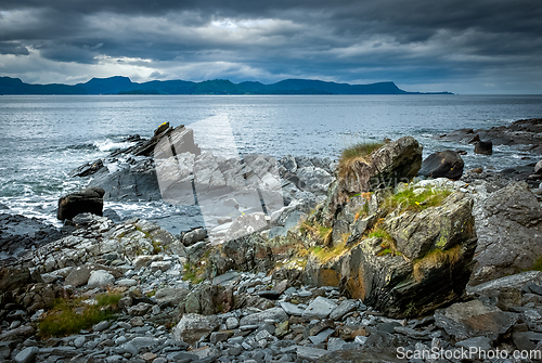 Image of rocks on the coast