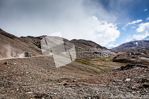 Image of Manali-Leh Road in Indian Himalayas with lorry