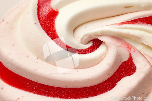 Image of vanilla and strawberry ice cream