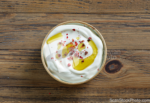 Image of bowl of sour cream or greek yogurt