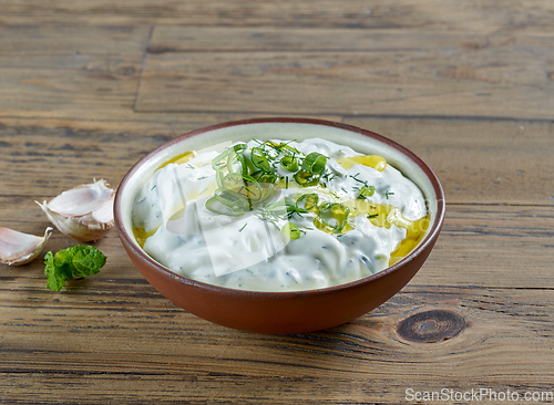 Image of bowl of sour cream or greek yogurt