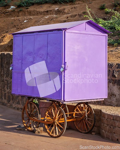 Image of Hawker cart, India