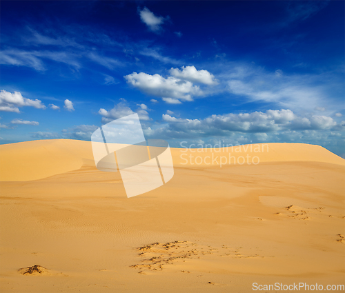 Image of White sand dunes on sunrise, Mui Ne, Vietnam