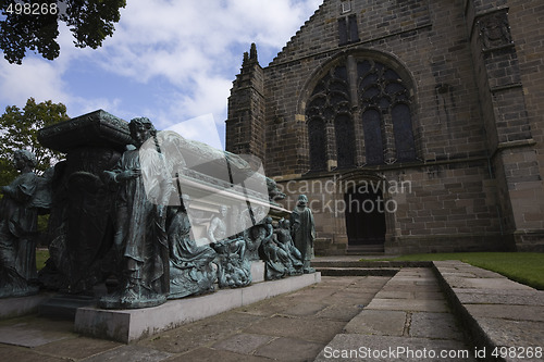 Image of Archbishop monument and tomb at King's College in Aberdeen