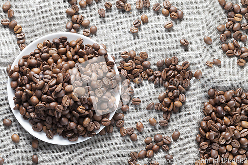 Image of grains of roasted coffee