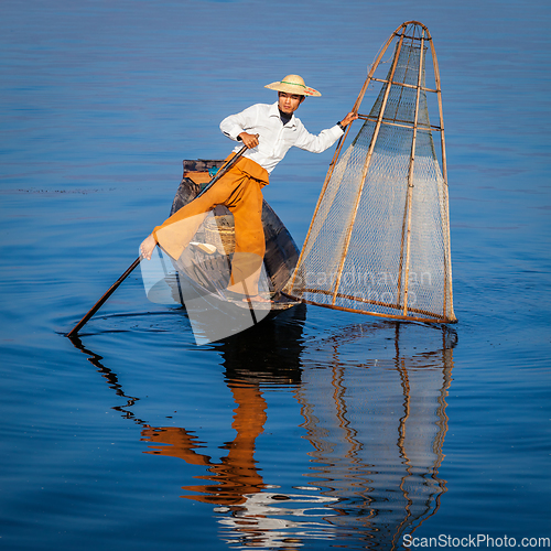 Image of Burmese fisherman at Inle lake, Myanmar