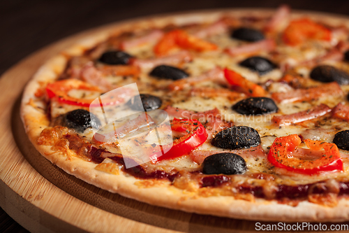 Image of Ham pizza