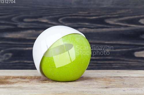 Image of Large green apple