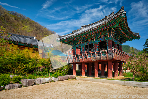 Image of Sinheungsa temple in Seoraksan National Park, Seoraksan, South Korea