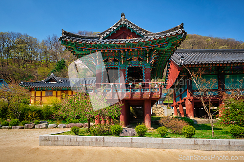 Image of Sinheungsa temple in Seoraksan National Park, Seoraksan, South Korea