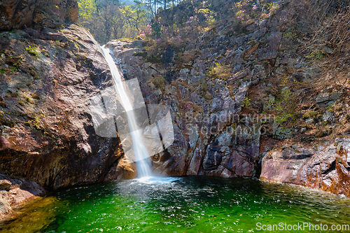 Image of Biryong Falls watrefall