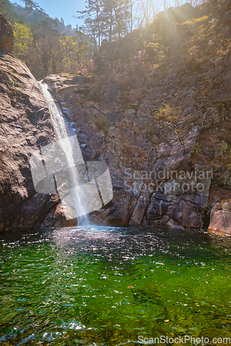 Image of Biryong Falls watrefall