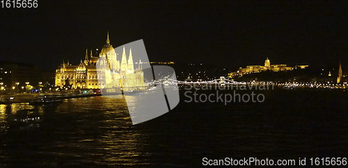 Image of night scenery in Budapest