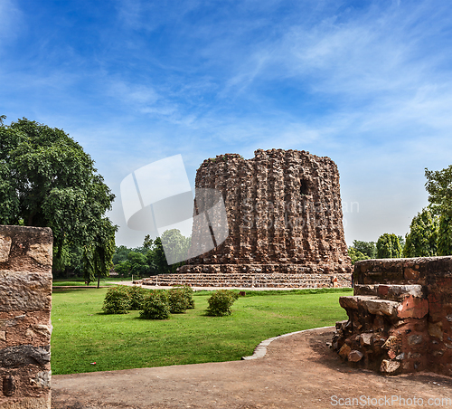 Image of Alai Minar